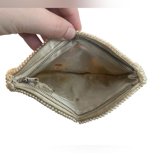 Vintage hand-beaded Clutch - Picture 7 of 9